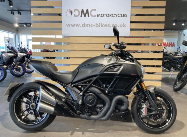 Ducati Diavel Carbon 1200 – Low Mileage